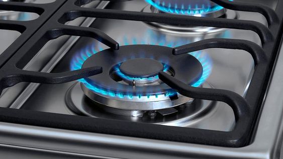 La demanda de energía eléctrica, gas y agua registró un crecimiento de 5,7% contra enero de 2021.