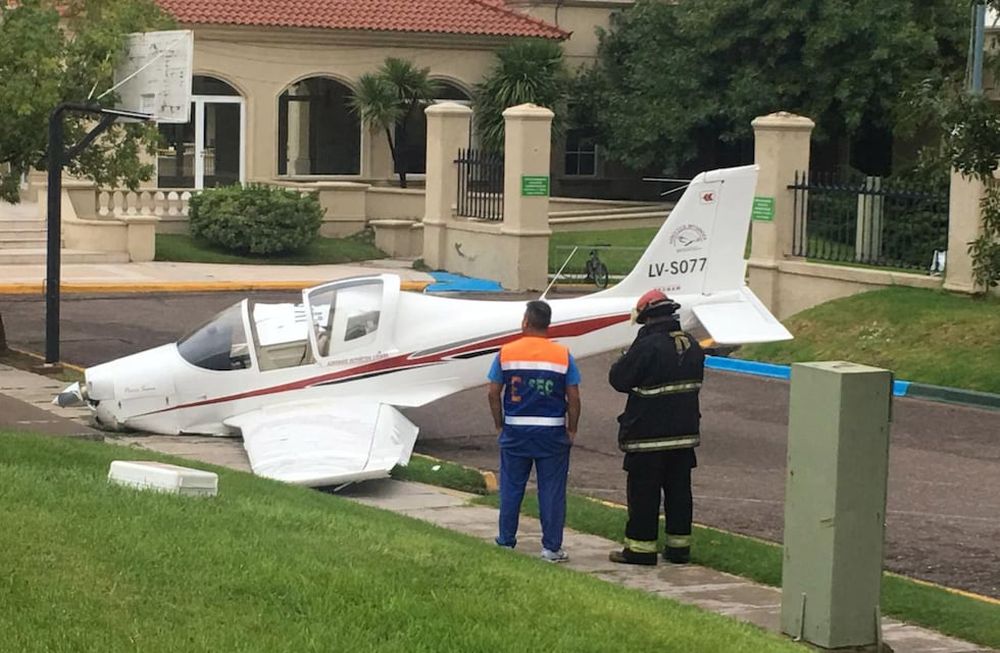 Aeroclub de La Puntilla: evalúan traslado tras la caída de un avión