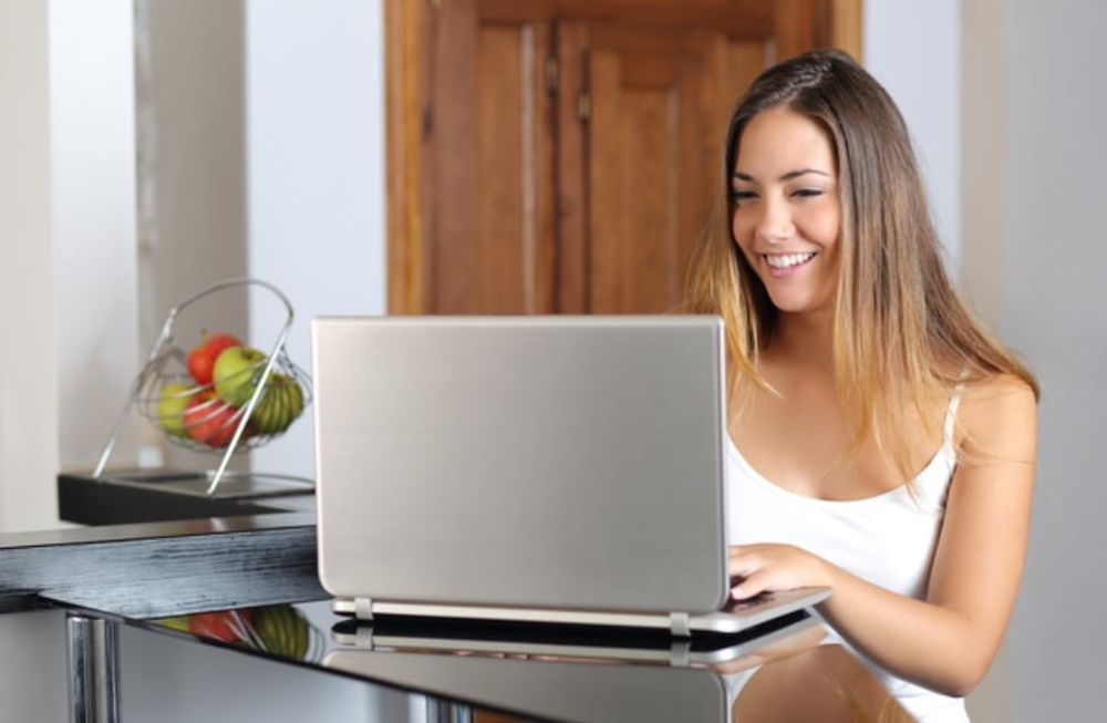 Mendoza ampliará su oferta de educación superior a partir del ciclo lectivo 2026: la Dirección General de Escuelas (DGE) anunció la incorporación de dos nuevas tecnicaturas que se dictarán a distancia: Comunicación Digital Convergente y Diseño Multimedial.