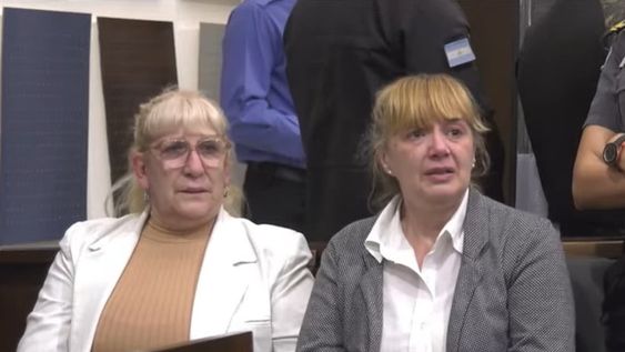 En el juicio por el crimen del médico León Burela absolvieron a la viuda Elizabeth Ventura (55) y su amiga Mónica Castro (56). Ambas mujeres lloraron de alegría al escuchar el fallo del juez.