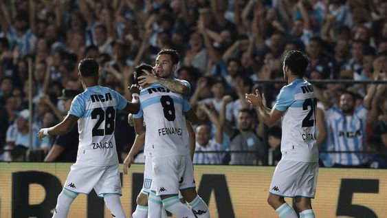 Racing ganó y se acerca al título