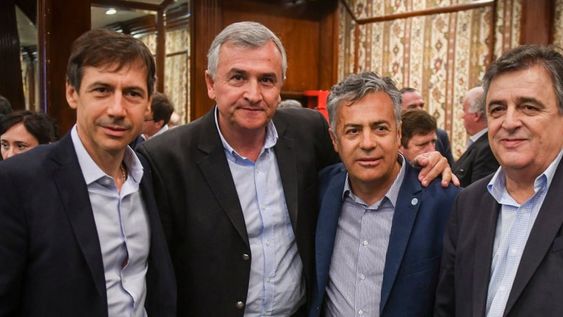 De la foto, sólo Naidenoff (izquierda) no vendrá a la fiesta. Morales se espera confirmación, Cornejo será de los anfitriones y ahora se suma Negri (derecha).