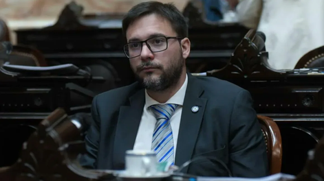 Oscar Agost Carreño votará contra el DNU del acuerdo con el FMI.