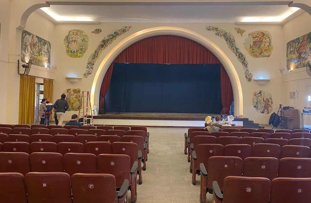 Teatro del Hogar Escuela Eva Perón, refaccionado.