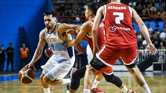 Facundo Campazzo jugó en muy buen nivel ante Chile y fue una de las claves para el buen inicio en el camino de Argentina a la Americup. (Fiba Americas)