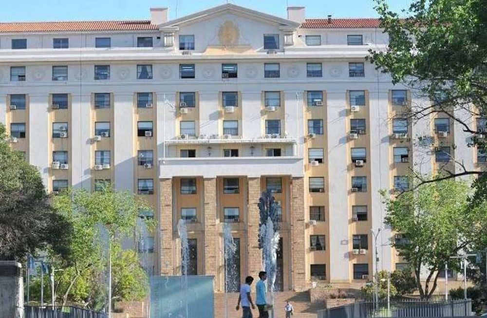 Nuestra República podrá mejorar solo si se tiene en cuenta el art.16 de la Constitución Nacional que dice que todos los ciudadanos son iguales ante la Ley / Archivo