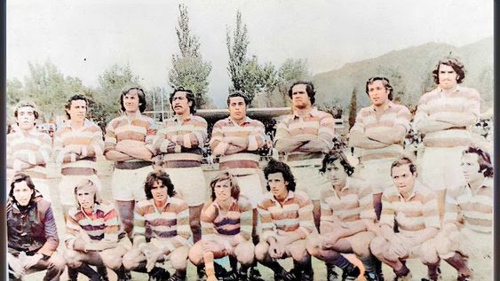 Rugby. Elenco campeón de 1973 en el Nacional de Clubes. Conformado por Castro, Gandía, Dora, Muñiz, D. Muñiz, R. Navesi, C. Chacón, García, Navesi, J. Muñiz, E.Cattaneo, Sánchez, Latino, Ramos, González.