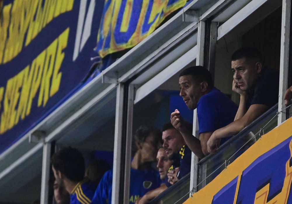 Jun Roman Riquelme ogląda mecz Boca