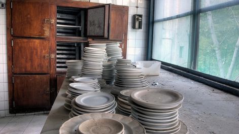 Ideal para decorar tu casa: cómo reciclar los platos viejos que ya no usás