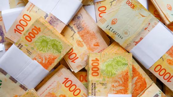 Las entidades financieras en Argentina en agosto han incrementado las tasas de interés que pagan por los plazos fijos minoristas. / Foto: Shutterstock.