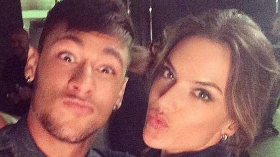 La sensual profesora del Barça y una prueba de jeans con los jugadores