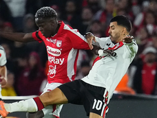 Eduardo Coudet planea el regreso de tres titulares clave, que ya dejaron atrás sus lesiones, para definir la serie de octavos de final en el Monumental de la Copa Sudamericana ante Independiente Santa Fe.&nbsp;