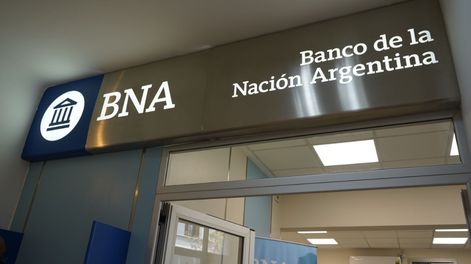 EL Gobierno decidió que estatales podrán cobrar sus sueldos en otros entidades financieras, además del Banco de la Nación Argentina (BNA).