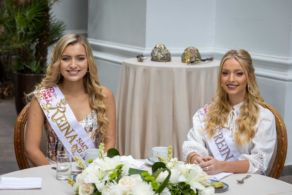 Azul (Reina) y Agustina (Virreina) en el desayuno real 2026