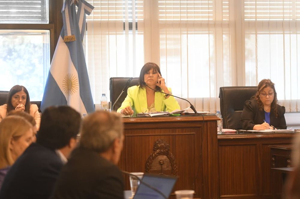 El Tribunal Oral Federal N° 2, integrado por las juezas Gretel Diamante, Eliana Rattá Rivas y Carolina Pereira. 