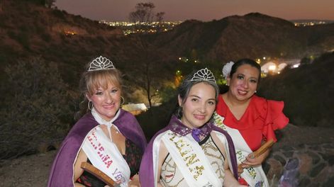 Valeria Videla fue coronada Reina de los Cerros, Liliana Funes virreina y Patricia Pinto princesa. Foto: Ignacio Blanco