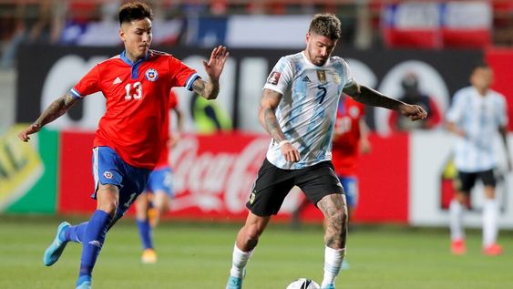Rodrigo De Paul será una de las sentidas bajas del Seleccionado albiceleste por haber llegado a la quinta amarilla. No jugará el martes frente a Colombia./AP