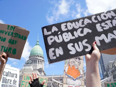 El Gobierno otorgó un aumento del 7,5% a los docentes y no docentes universitarios.