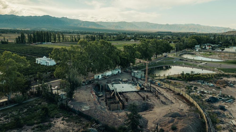 Peligra la construcción de la primera capilla en honor al Influencer de Dios en el mundo: los motivos