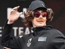 Franco Colapinto estuvo presente en el Fan Zone de Interlagos&nbsp;de San Pablo y aparfeció con un disfraz.&nbsp;