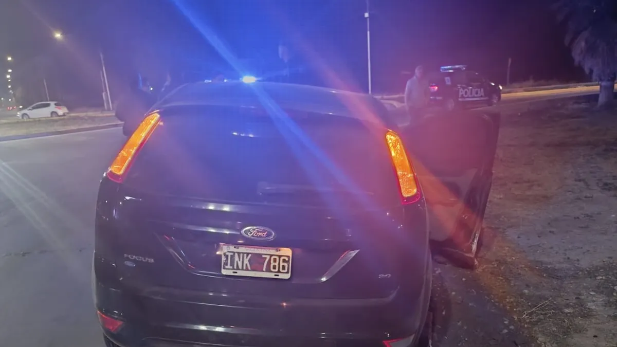 Conducía con 2,71 de alcohol en sangre, chocó y terminó detenido en San Martín