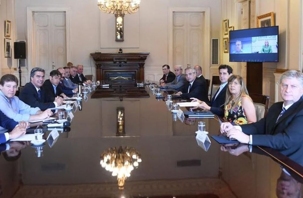 La reunión con los gobernadores del martes 3 de enero en la Rosada. El presidente Alberto Fernández consiguió allí el apoyo de 10 gobernadores.