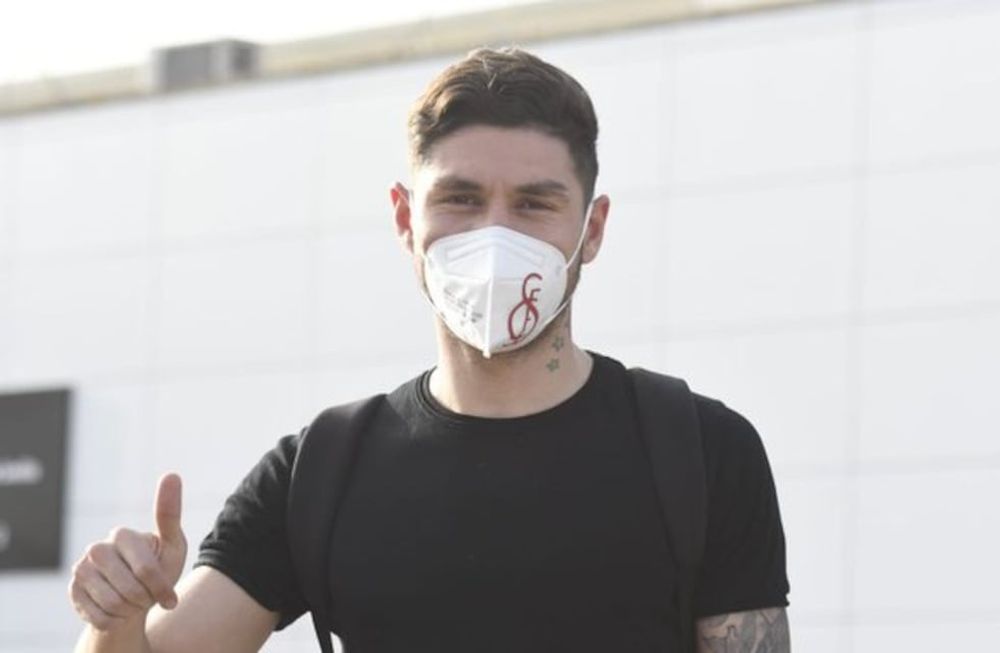 Montiel pasa la revisión médica y se entrena con el equipo del Sevilla, que enfrenta este domingo a Rayo Vallecano, por la primera fecha de LaLiga española./Gentileza de AS