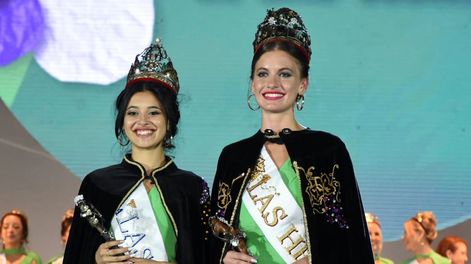 Noelia Moreno fue elegida para representar al departamento de Las Heras. A su lado, la virreina Victoria Tello. ( Mariana Villa/ Los Andes).