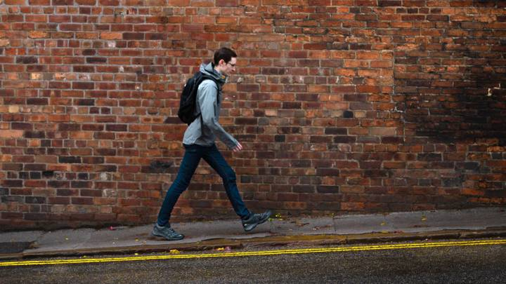 La psicolog&iacute;a revela c&oacute;mo caminar r&aacute;pido influye en deporte, salud y vida.