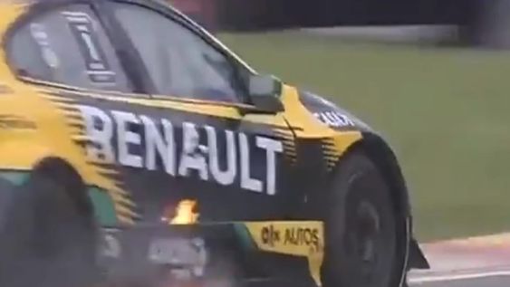 El fuego en el auto de Leonel Pernía que generó miedo en el Gálvez