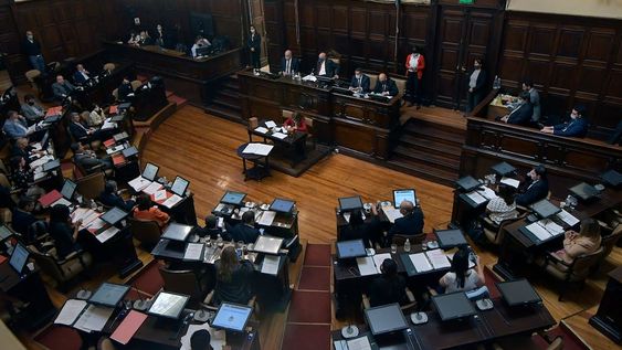 Se trata de una de las propuestas del CEAS que está más cerca de ser evaluada en la Legislatura. Propone un control y evaluación de los gastos de capital del Estado provincial. / Foto: Orlando Pelichotti