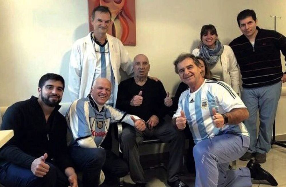 Bilardo fue internado otra vez y su estado de salud es delicado
