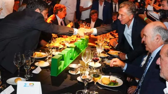 El inesperado saludo entre Macri y Kicillof en Expoagro: Lo quiero mucho