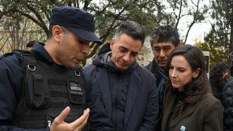 El intendente de Guaymallén, Marcos Calvente, y la ministra de Seguridad, Mercedes Rus. Imagen de archivo. Foto: Prensa Gobierno