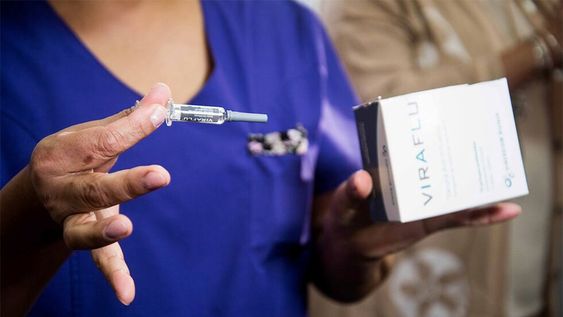 Las vacunas y Ómicron hacen que el Covid ahora sea menos mortal que la gripe