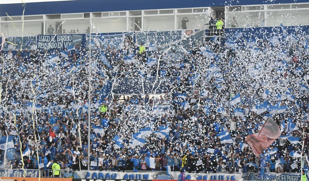La vuelta al Gambarte despu&eacute;s de 20 a&ntilde;os estuvo cargada de muchas emociones. El estadio estuvo colmado. Fue una verdadera fiesta.