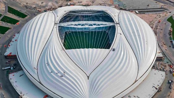 Las oportunidades laborales que ofrece AKH tienen remuneraciones en dólares que van de los 500 a los 3.200, con contrato por 2 años. Foto: Qatar 2022 / Grupo Edisur