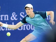 Tenis. Jannik Sinner de Italia buscará nueva copa este domingo ante Casper Ruud en el marco del Masters 1000 de Roma