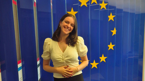 Quién es la mendocina de solo 19 años que conoció el funcionamiento de la Unión Europea desde adentro. Foto: Gentileza Victoria Balliro