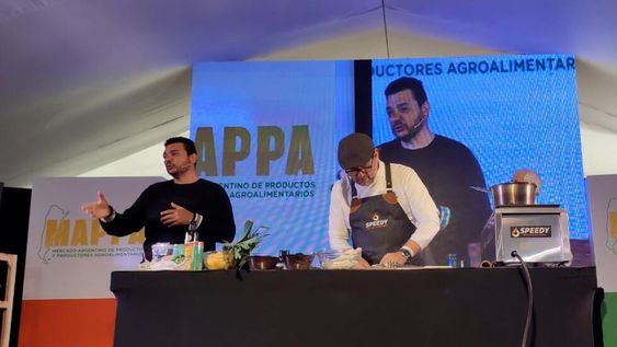 Según destacaron desde la organización del encuentro, toda la oferta gastronómica fue 100% realizada con productos del mercado nacional. Foto: Gentileza