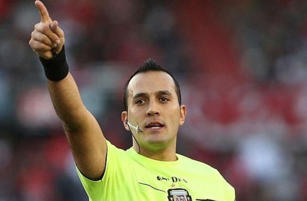 Fernando Espinoza se refirió a la jugada de la polémica.