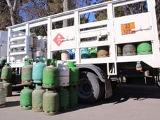 Entraron a una planta de gas y robaron 30 garrafas de un camión en Luján