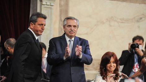 Sergio Massa, Alberto Fernández y Cristina Kirchner