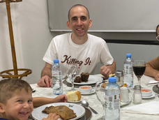 Nahuel Gallo ya se encuentra reunido con su familia y espera el alta médica definitiva para volver a su casa.