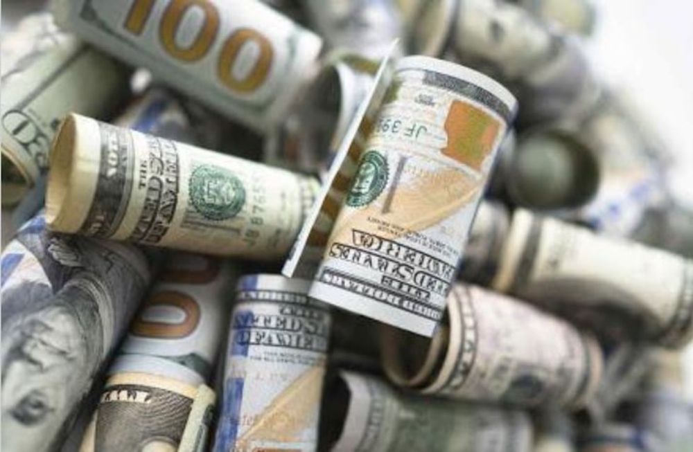 Dólar: con el blue al acecho, el Central volvió a levantar el techo del mayorista