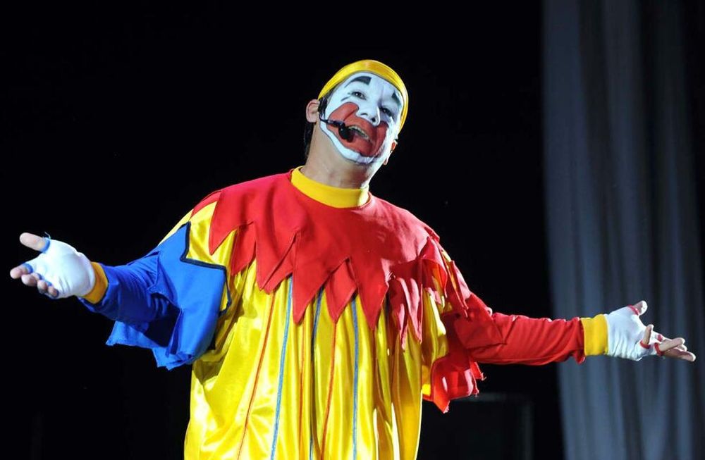 Mendoza grita: ¡shows!