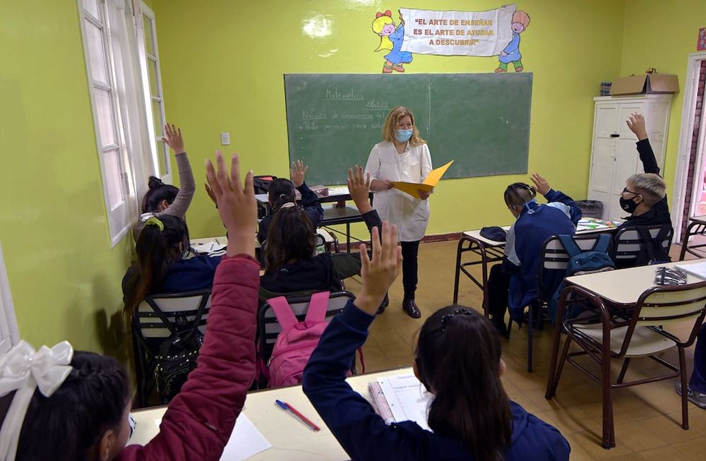En la foto, la Escuela 1-098 Carmen Ponce de Videla de Mendoza - / Orlando Pelichotti - Los Andes