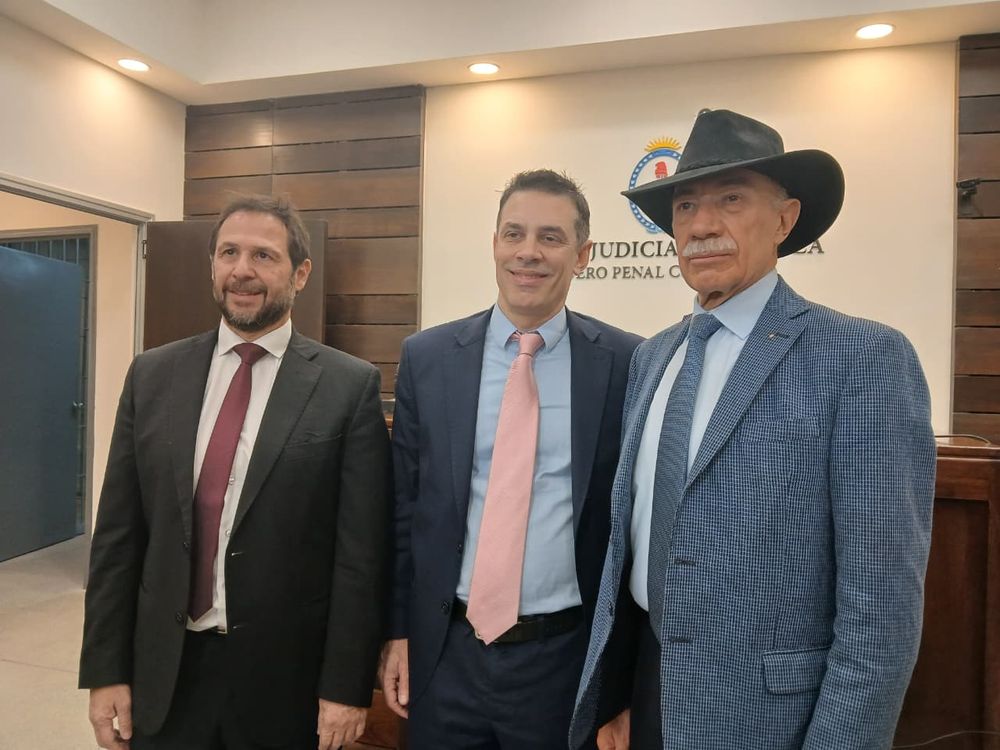 El secretario de Justicia de la Nación, Sebastián Amerio, junto al juez de la Corte, José Valerio, y el exsubsecretario de Justicia de Mendoza, Marcelo D'Agostino.