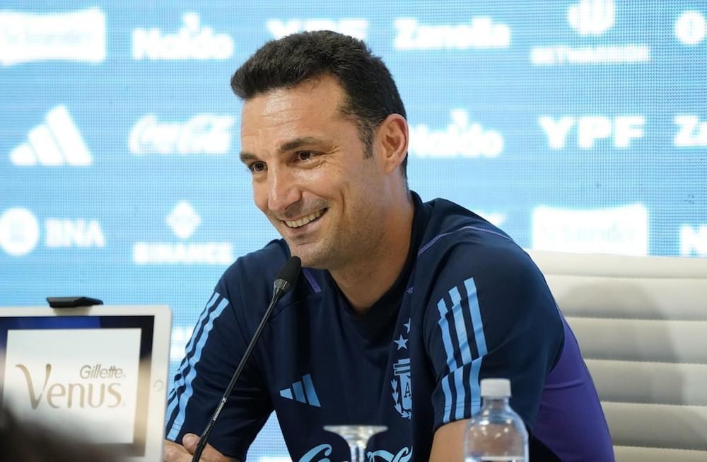 Lionel Scaloni, el mejor DT del planeta según la FIFA. / Clarín