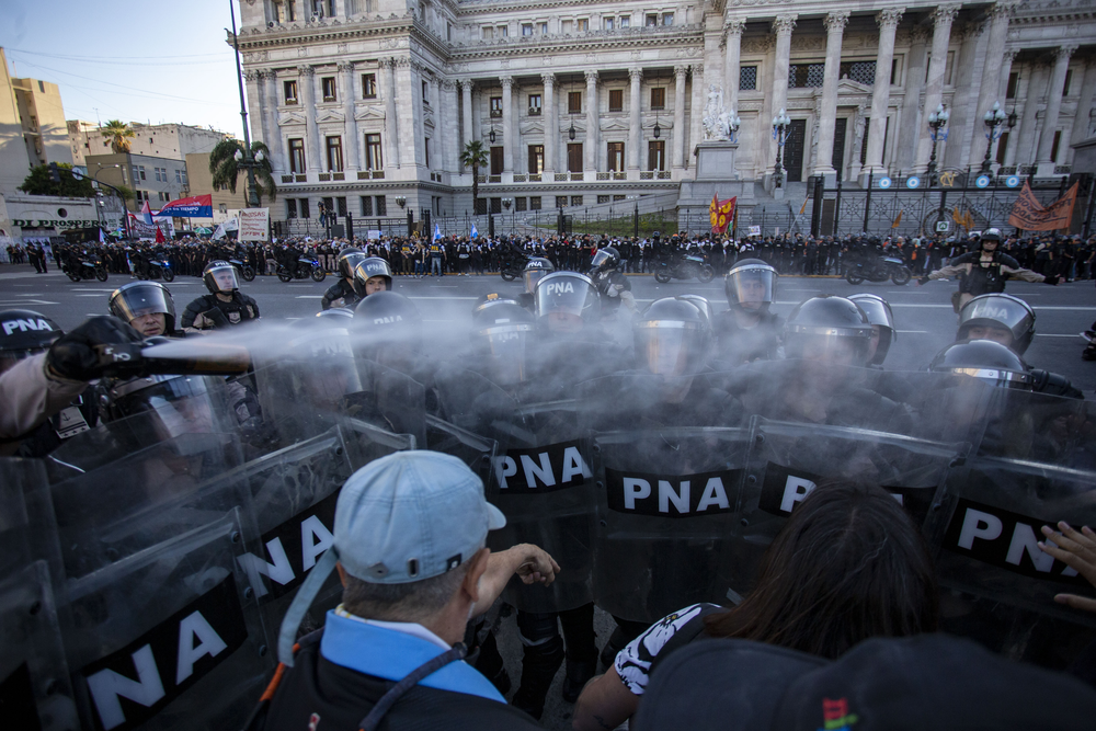 Las marchas suelen ocurrir los d&iacute;as mi&eacute;rcoles en inmediaciones del Congreso.&nbsp;